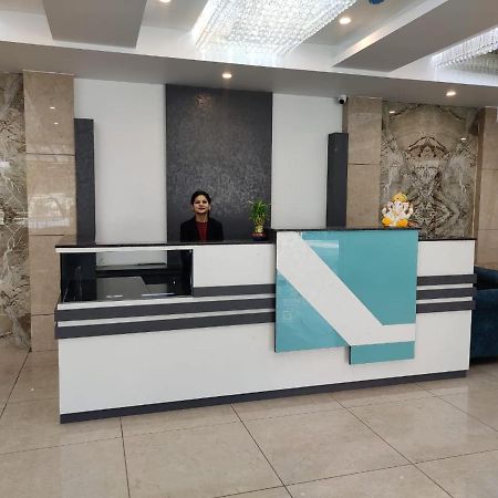 Hotel Nj Portico à Dehradun Extérieur photo