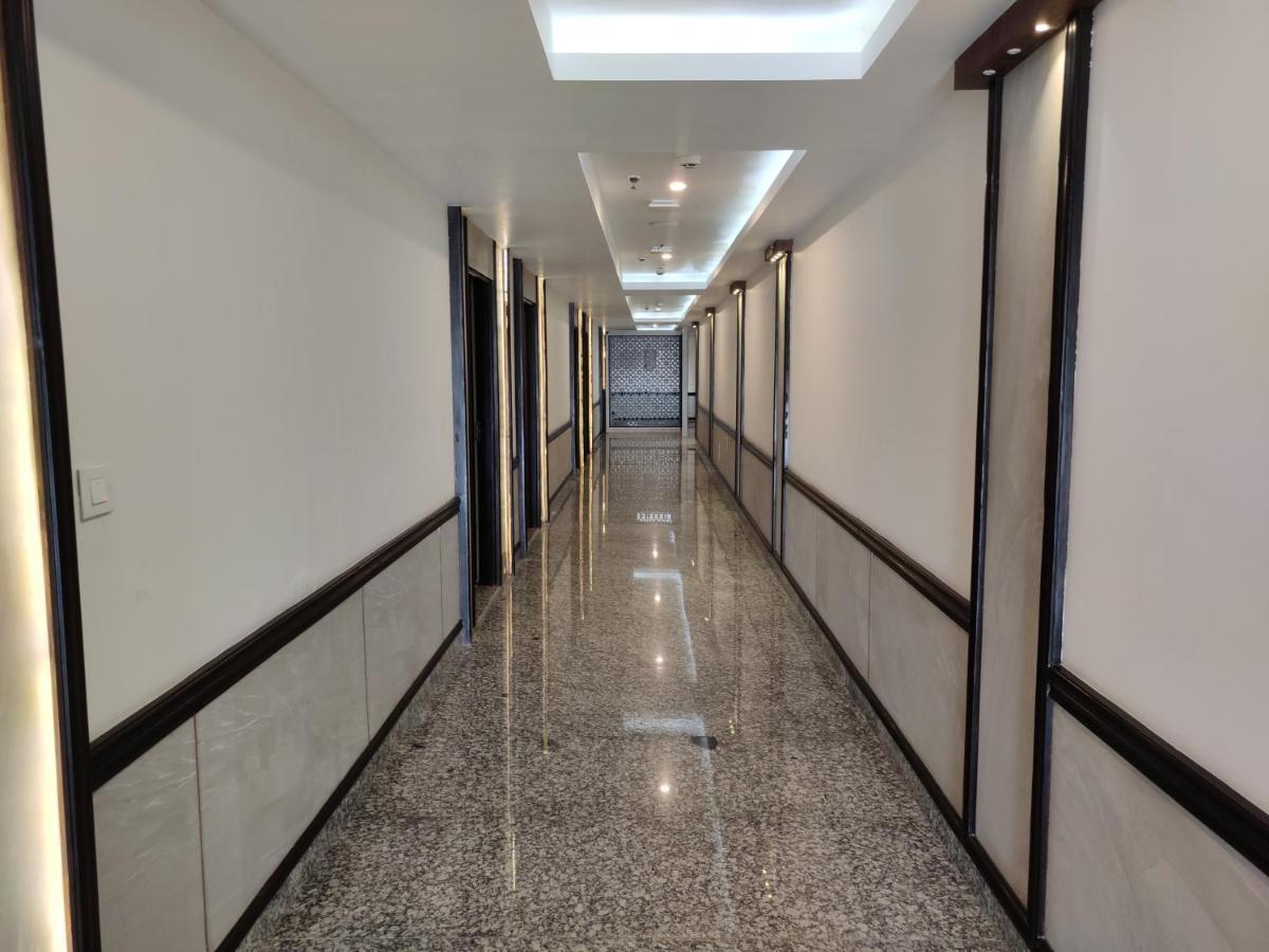 Hotel Nj Portico à Dehradun Extérieur photo